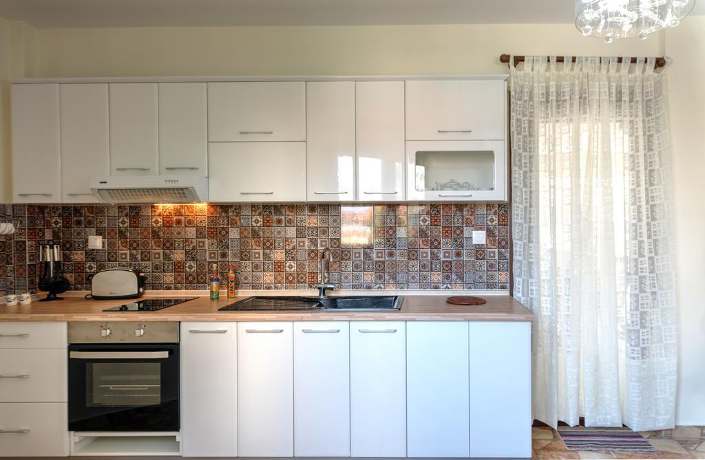 Kouros Studios Kavala Chambre photo